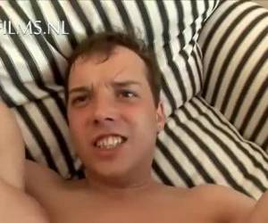 Blasen oder ficken diese zwei geilen schwulen boys genießer sehr des. twinks, schwule geile jungs ficken ein geiles anal