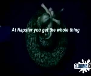 Napster ad kérges sztriptíz